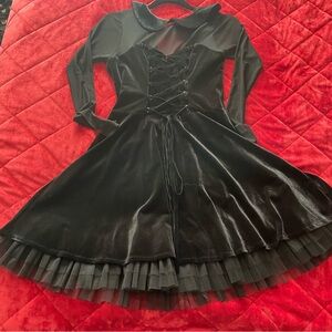 Blackmilk size S black swan velvet dress